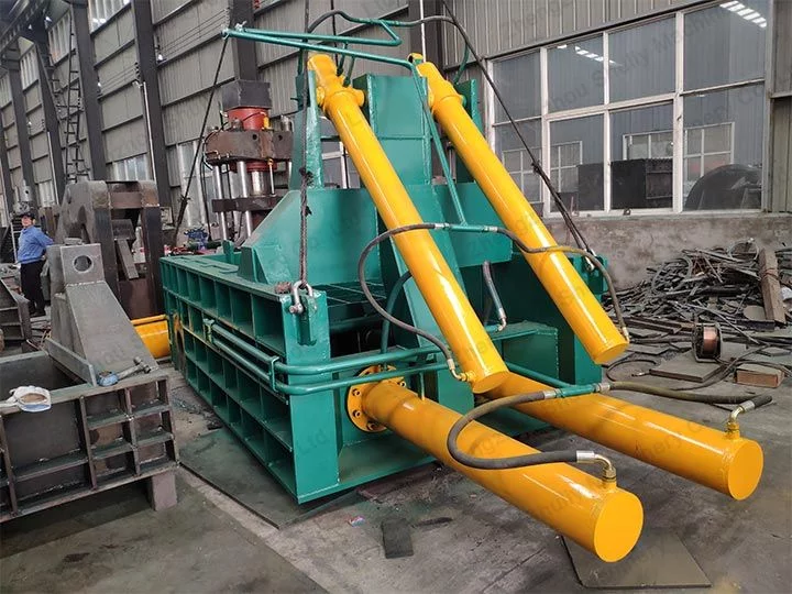 horizontal baler shipped to Somalia