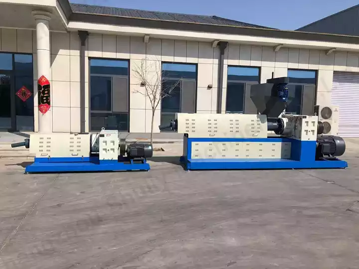 plastic film recycling granulator