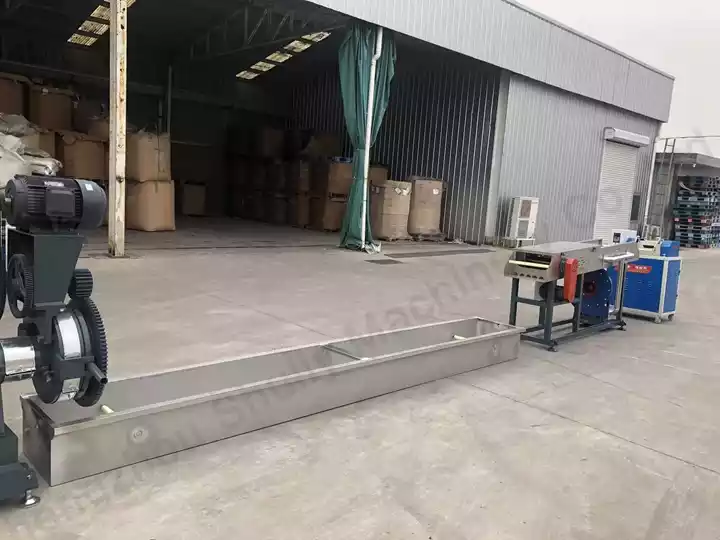 plastic pellet cooling water tank