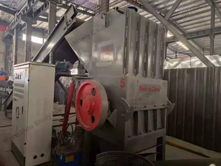 PET Bottle Washing Recycling Line | PET Bottle Flakes Washing Plant 11 PET Bottle Crushing Machine