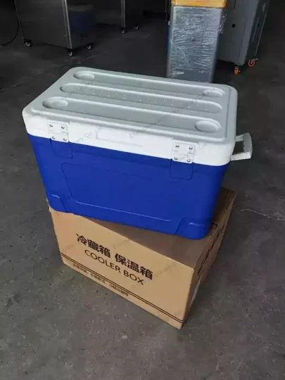 110L medium dry ice insulated shipping box