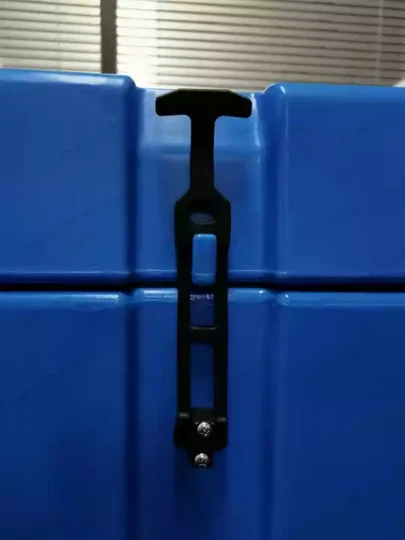 Insulated Box Latch