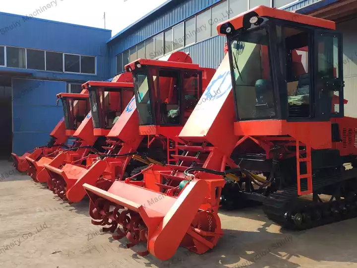 How Is Sea Salt Harvested from Salt Ponds? 10 Crawler type salt collecting machine