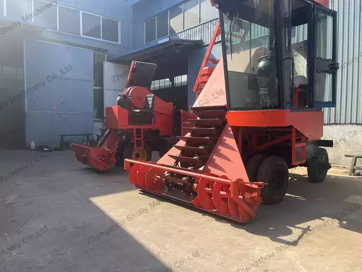 Lake salt harvester equipment