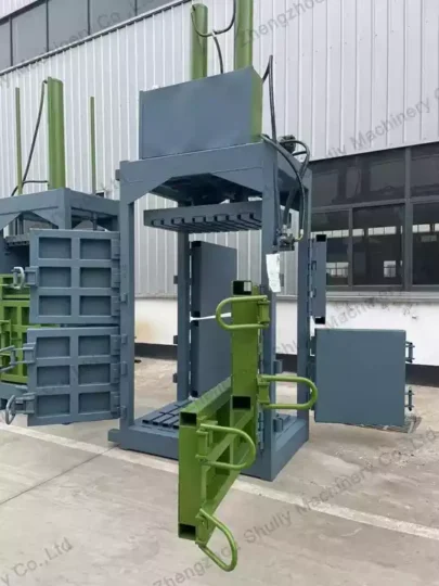 Old clothes compression packing machine