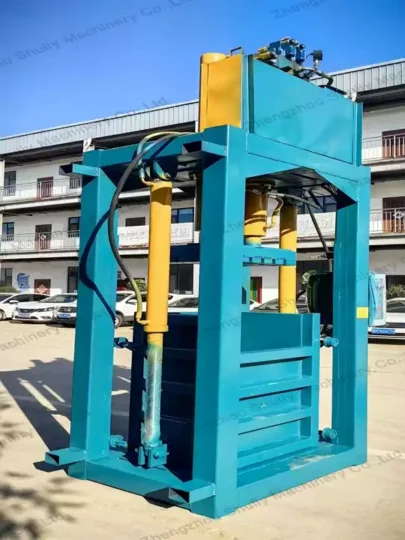 Second hand clothes packing machine