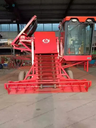 Tire wheel raw salt gathering harvester without salt crust breaker