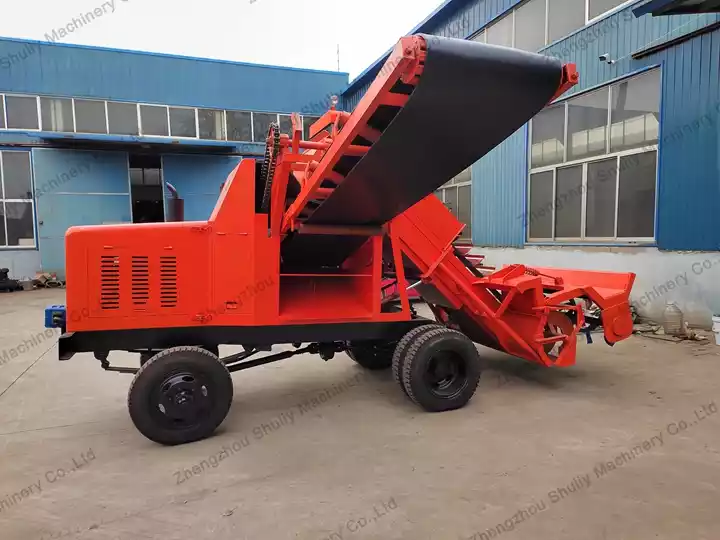 How Is Sea Salt Harvested from Salt Ponds? 12 Tire wheel sea salt harvester with salt crust crushing function