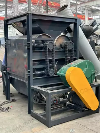Beverage can crushing machine