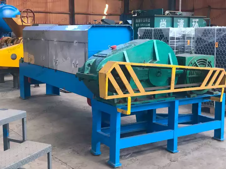 Screw press for fish meal